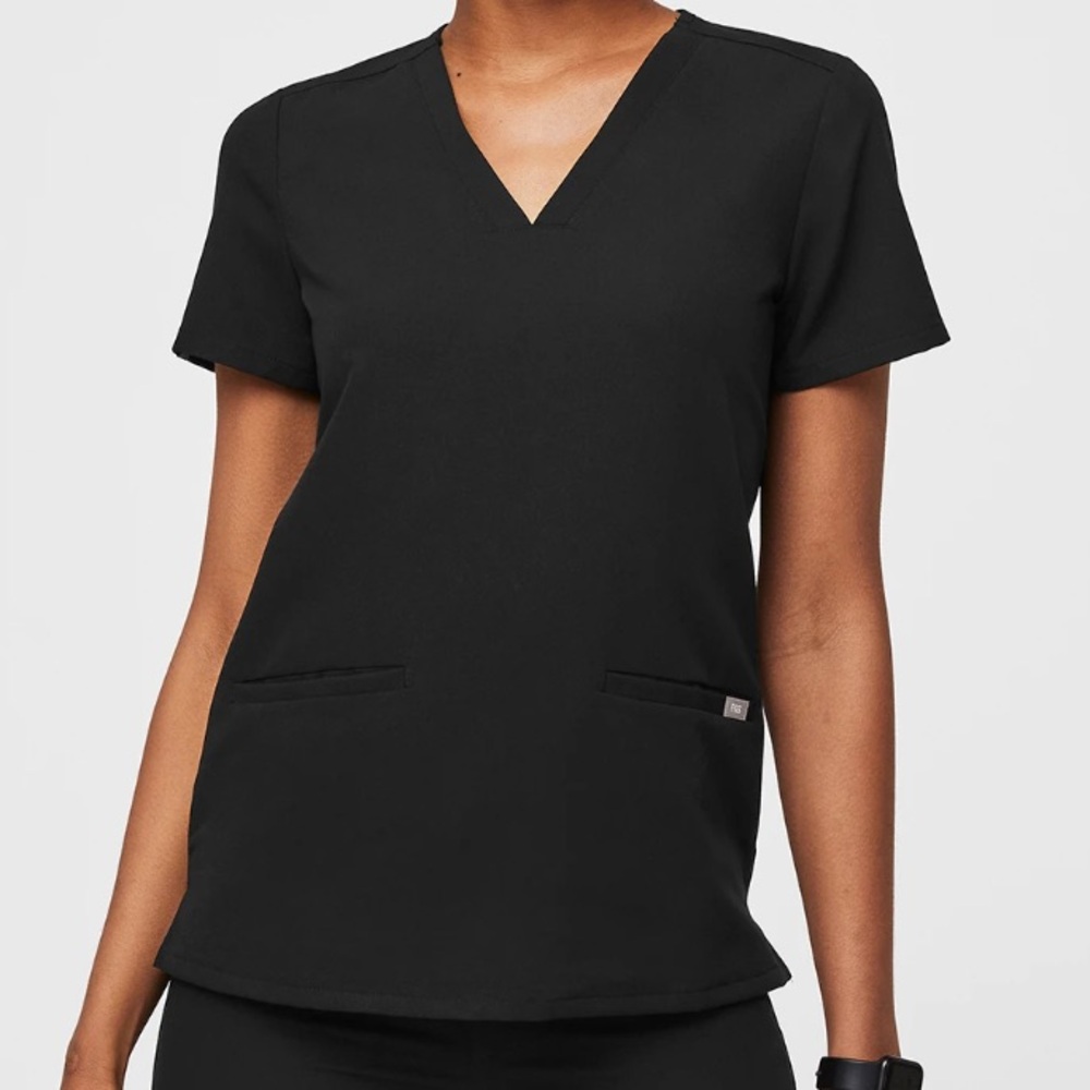Figs Casma Three-Pocket Scrub Top Small